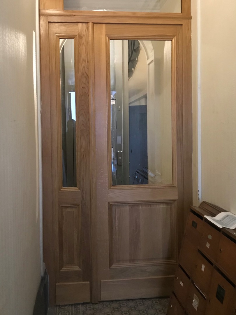 Porte pleine devient vitrée