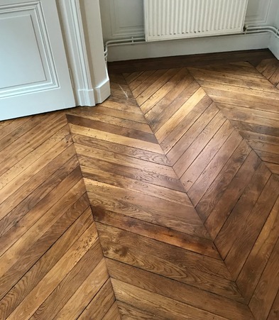 Parquet chevron vernis